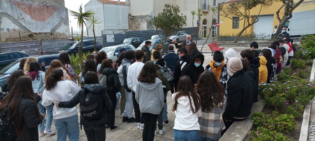 Visita orientada ao mural em homenagem a José da Costa ( vulgo Zé Padeiro) e aos antifascista de Peniche